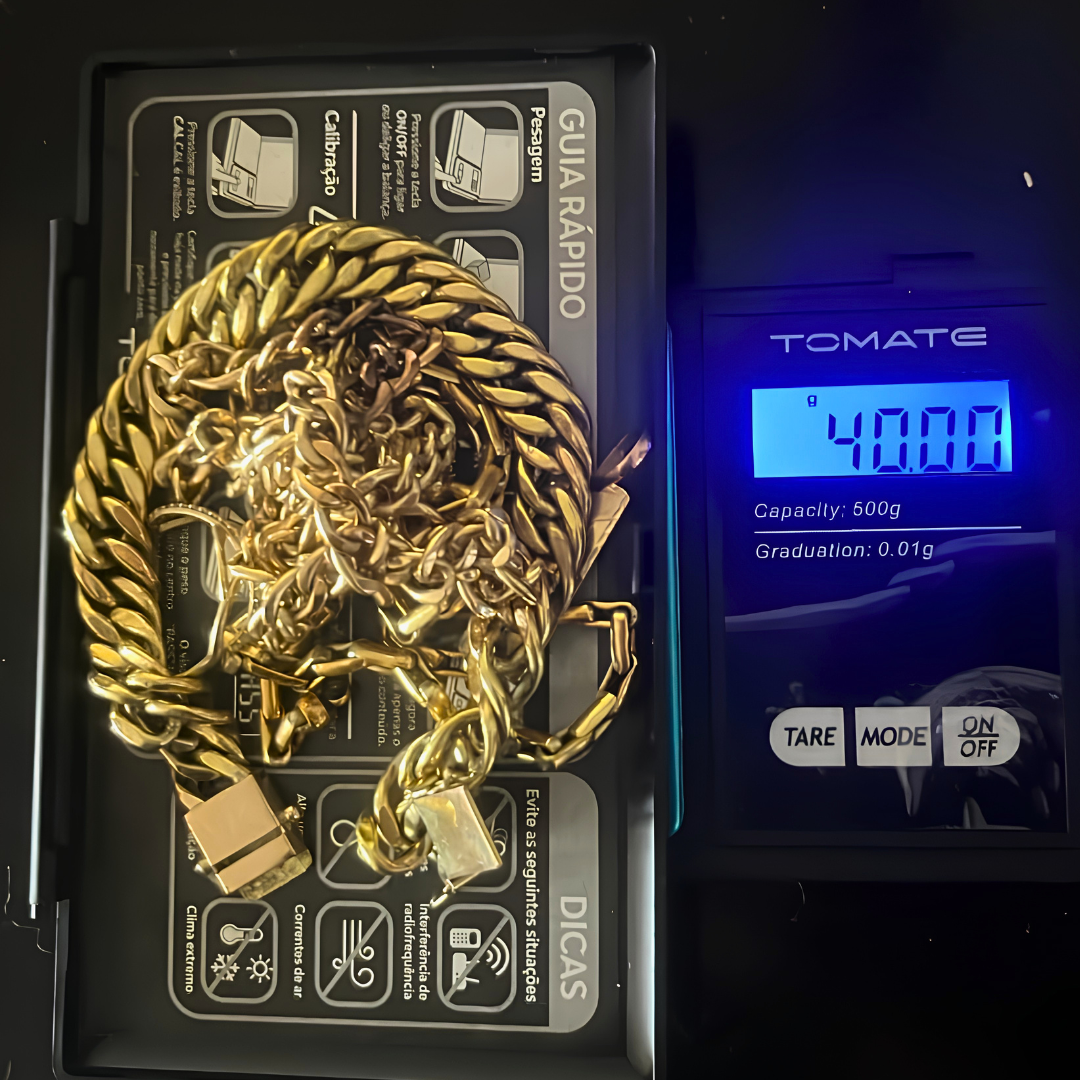 Foto: anéis e correntes de ouro